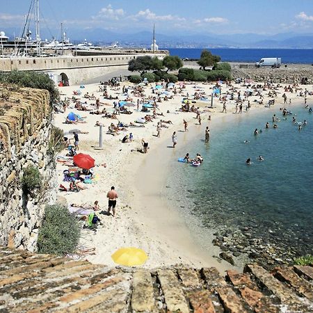 Vue Mer Et Remparts. Entre Vieille Ville Et Plages Antibes Luaran gambar