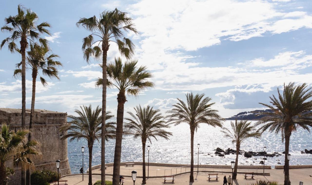Vue Mer Et Remparts. Entre Vieille Ville Et Plages Antibes Luaran gambar